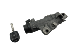 Διακόπτης Μίζας VW Polo Passat Fox 4B0905851N 4B0905849