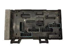 Κουτί ασφαλειών Chrysler 04869001AJ 04869204AL 19748