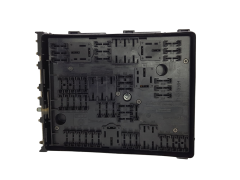 Κουτί ασφαλειών 1K0937124K 0-1418986-1 VW Audi Skoda Seat 18961