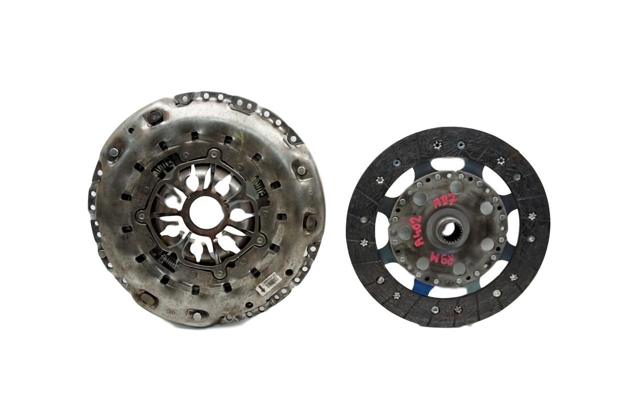 Συμπλέκτης Kpl 302058134R 1,6 dci Megane 3 Renault Nissan main product photo